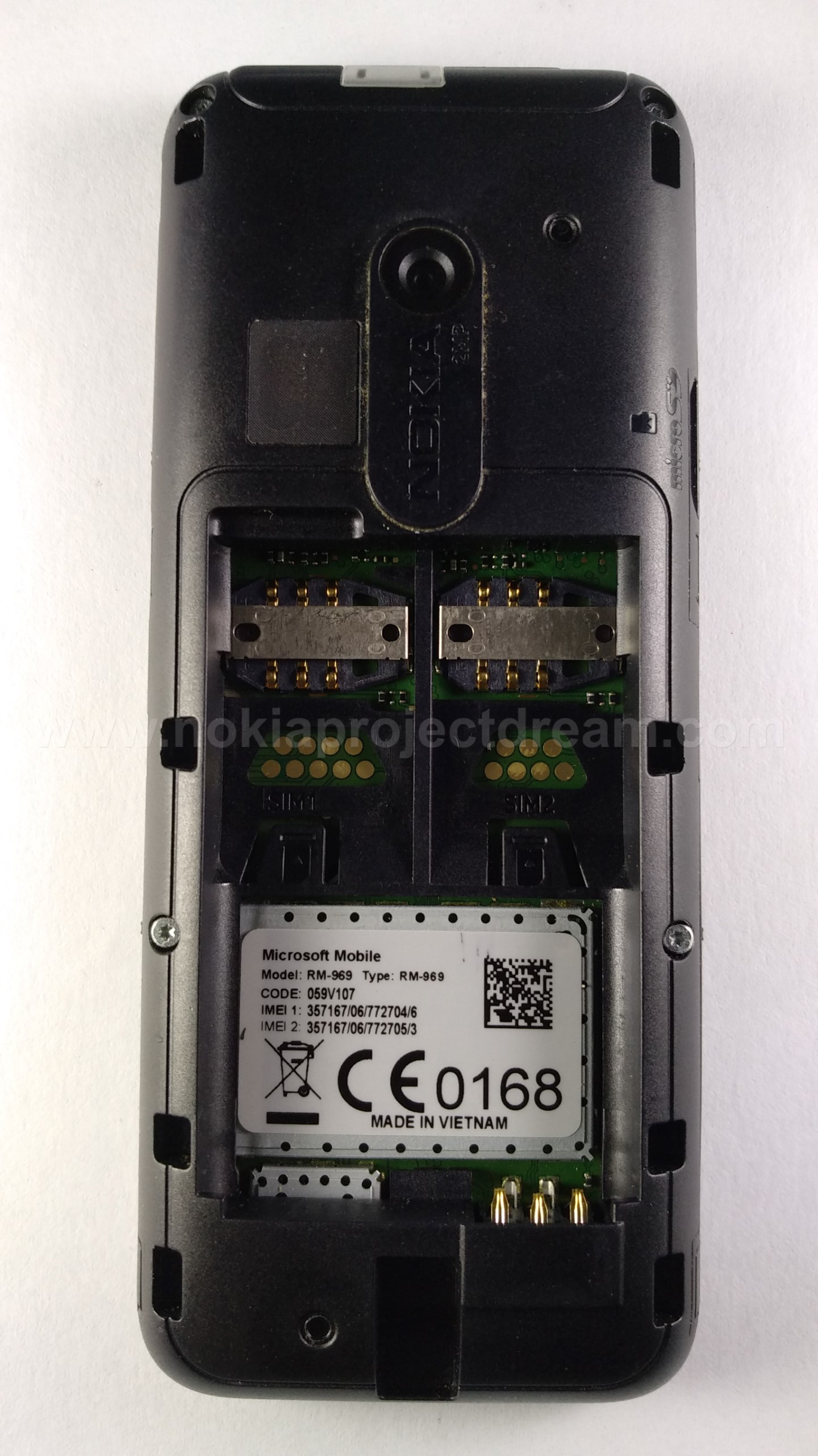 105 Dual SIM